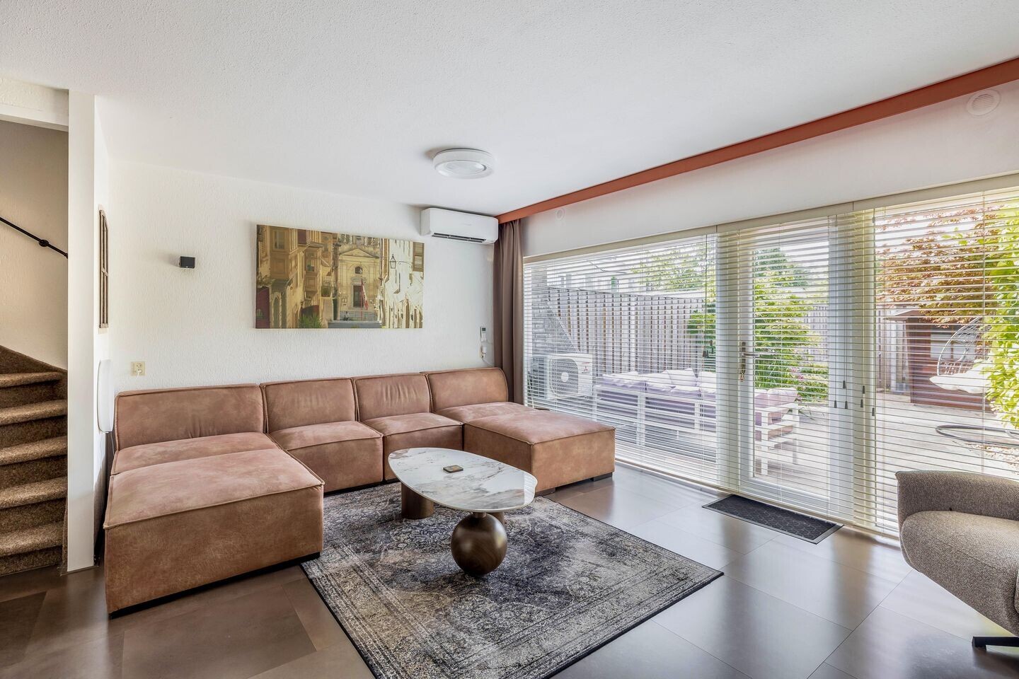 Tussenwoning te koop: Krekelveen 111, Spijkenisse
