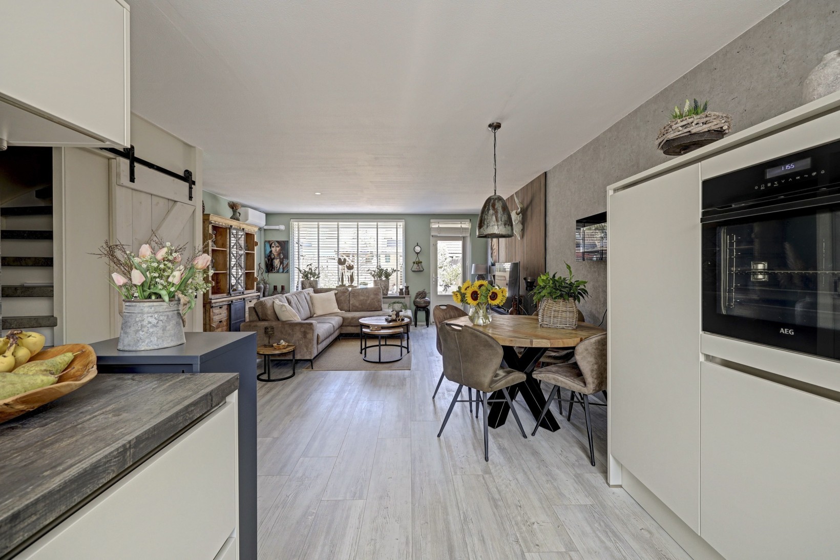Tussenwoning te koop: Smelegras 6, Spijkenisse