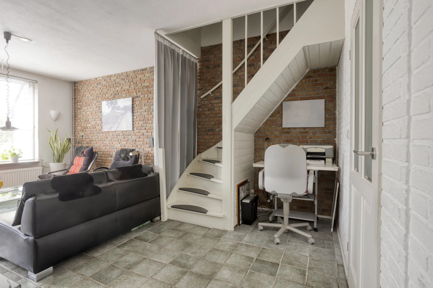 Tussenwoning te koop: Rozemarijndonk 13, Spijkenisse