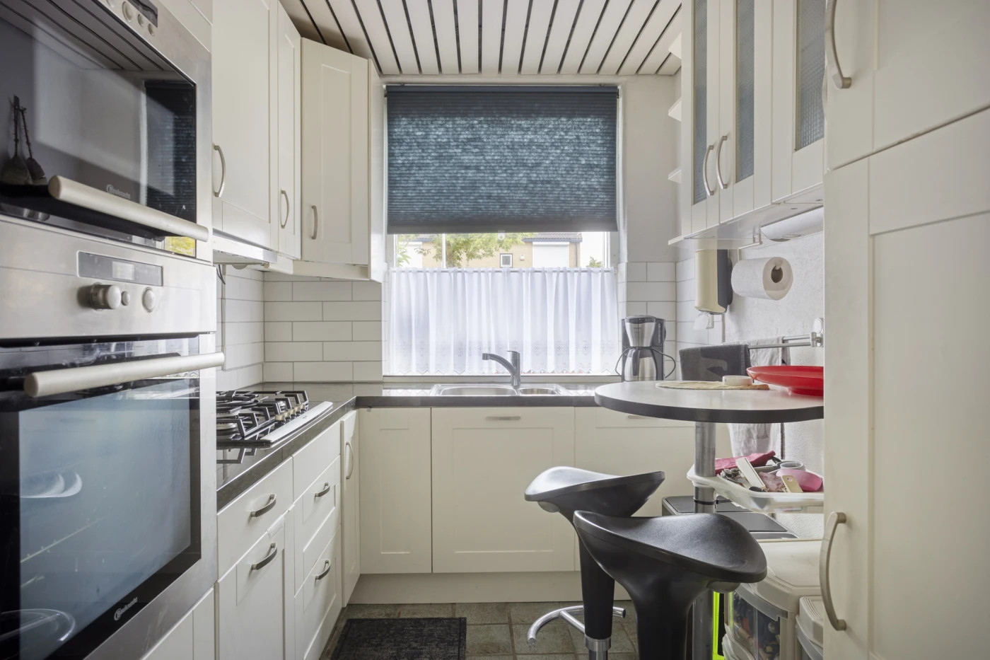 Tussenwoning te koop: Rozemarijndonk 13, Spijkenisse
