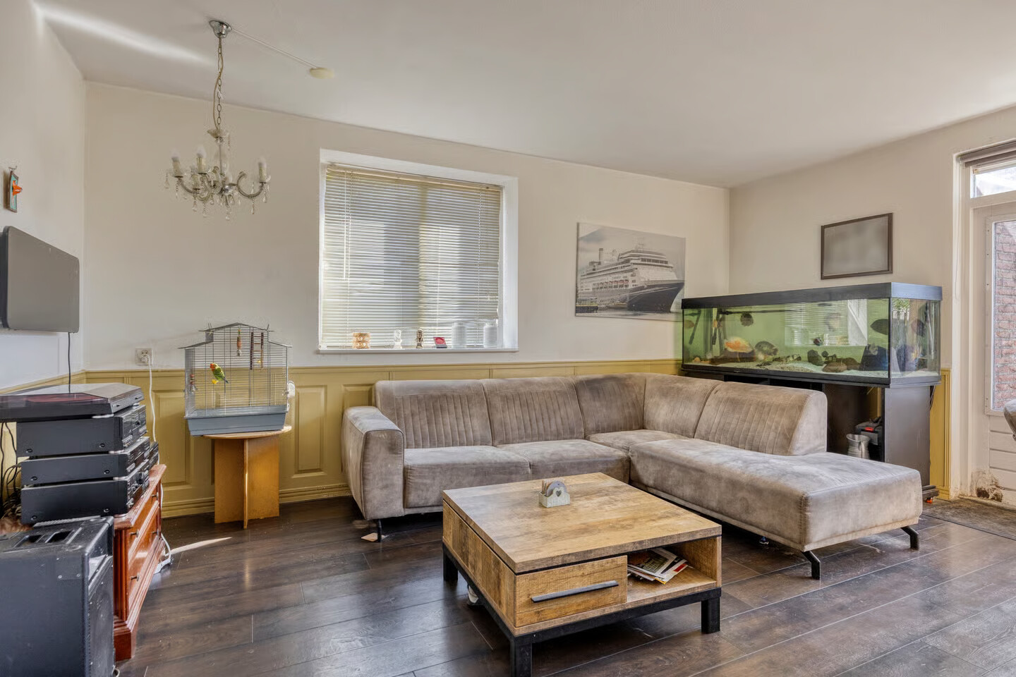 Hoekwoning te koop: Parelgras 13, Spijkenisse
