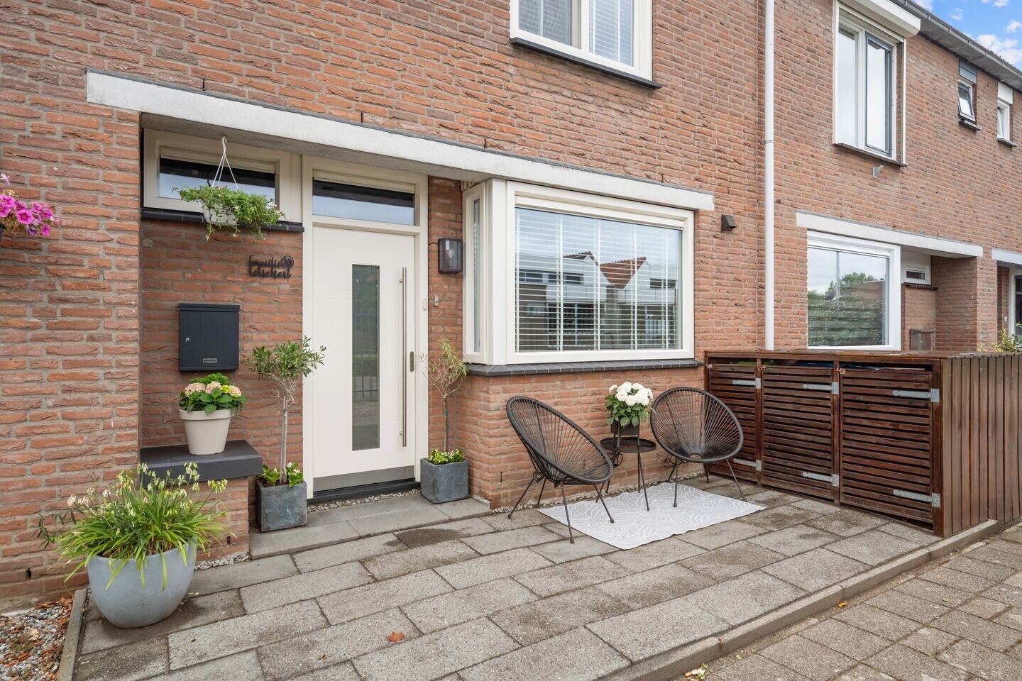 Tussenwoning te koop: Pluimgras 20, Spijkenisse