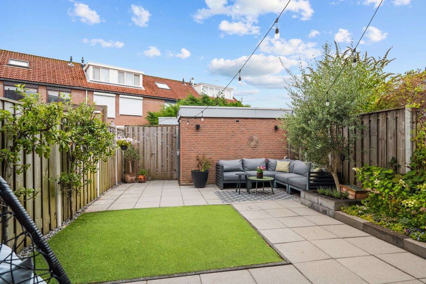 Tussenwoning te koop: Pluimgras 20, Spijkenisse
