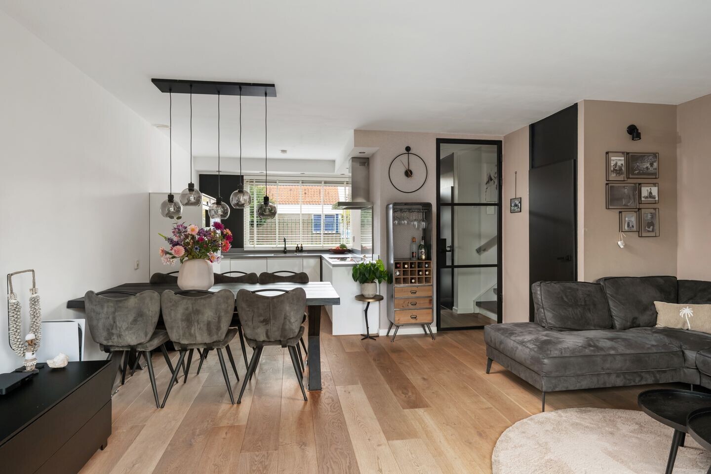 Tussenwoning te koop: Pluimgras 20, Spijkenisse
