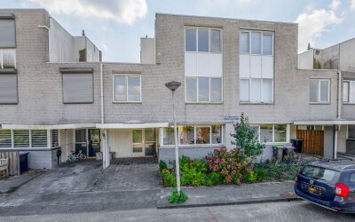 Marga Klompéstraat 57
