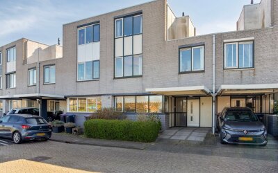 Marga Klompéstraat 67