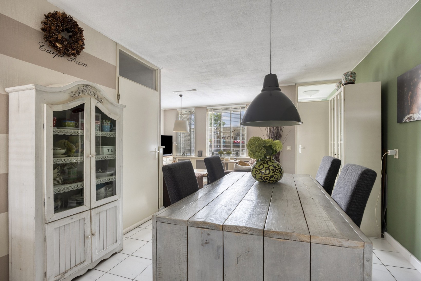 Tussenwoning te koop: Lekstraat 33, Spijkenisse