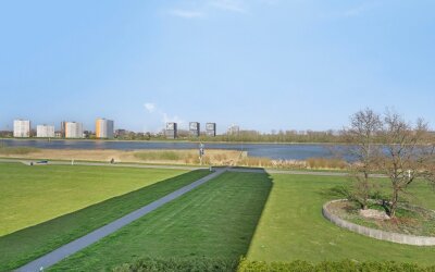 Maasbouleva. 153