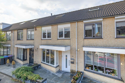 Nienke van Hichtumstraat 13