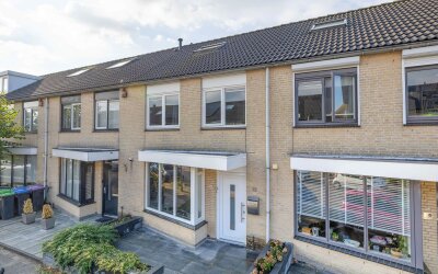 Nienke van Hichtumstraat 13