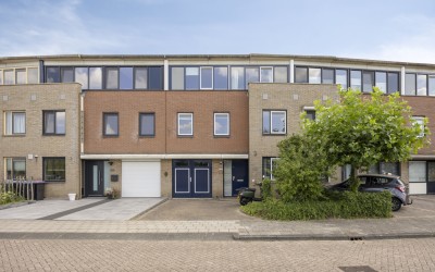 Henriëtte Roland Holststraat 10