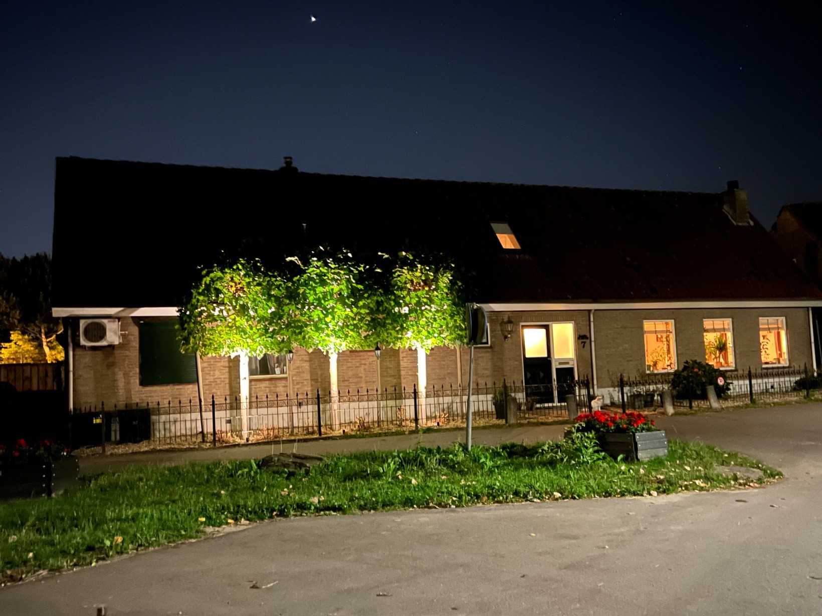 Vrijstaande woning te koop: Breekade 7, Spijkenisse