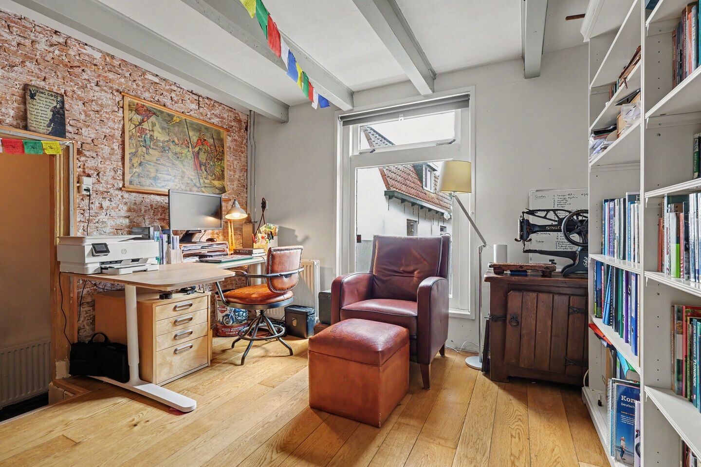 Vrijstaande woning te koop: Ring 12, Simonshaven