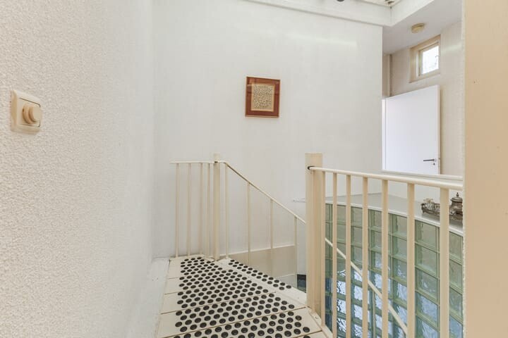 Tussenwoning te koop: Oostkade 54, Hellevoetsluis