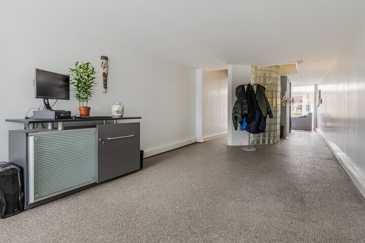 Tussenwoning te koop: Oostkade 54, Hellevoetsluis