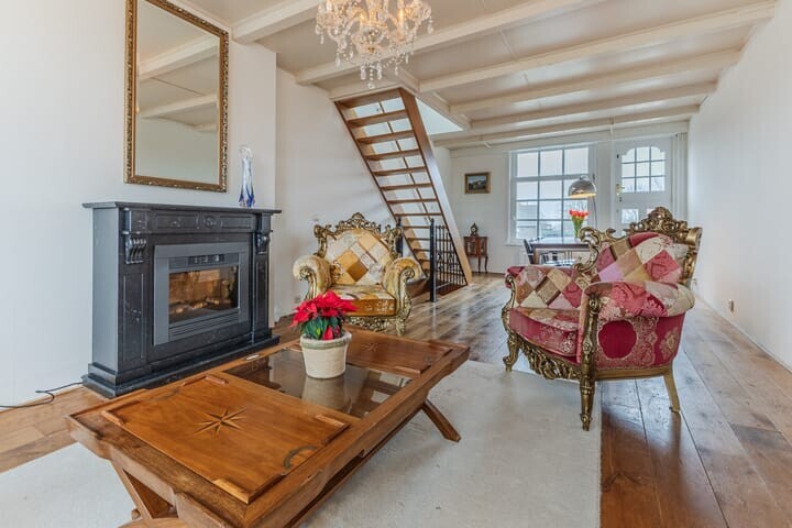 Tussenwoning te koop: Oostkade 54, Hellevoetsluis