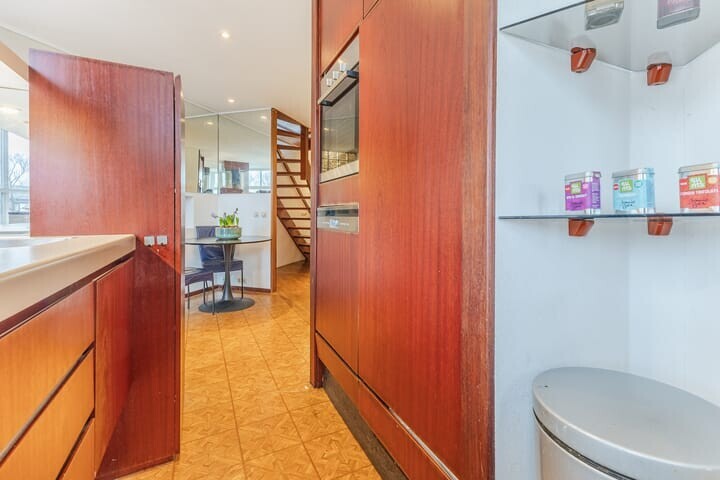 Tussenwoning te koop: Oostkade 54, Hellevoetsluis