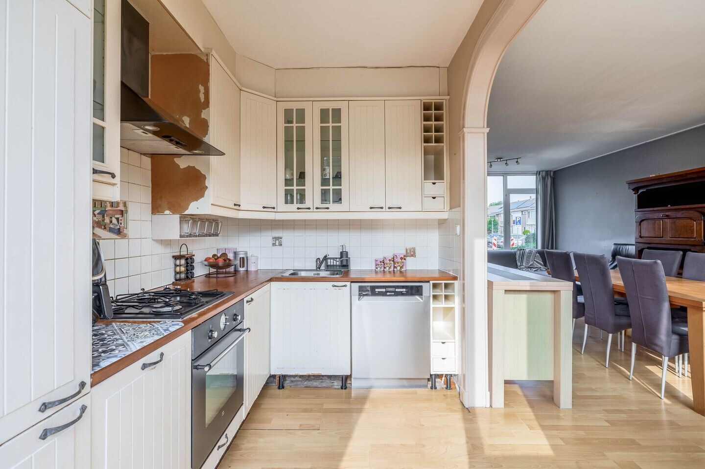 Hoekwoning te koop: Schröderstraat 10, Hellevoetsluis