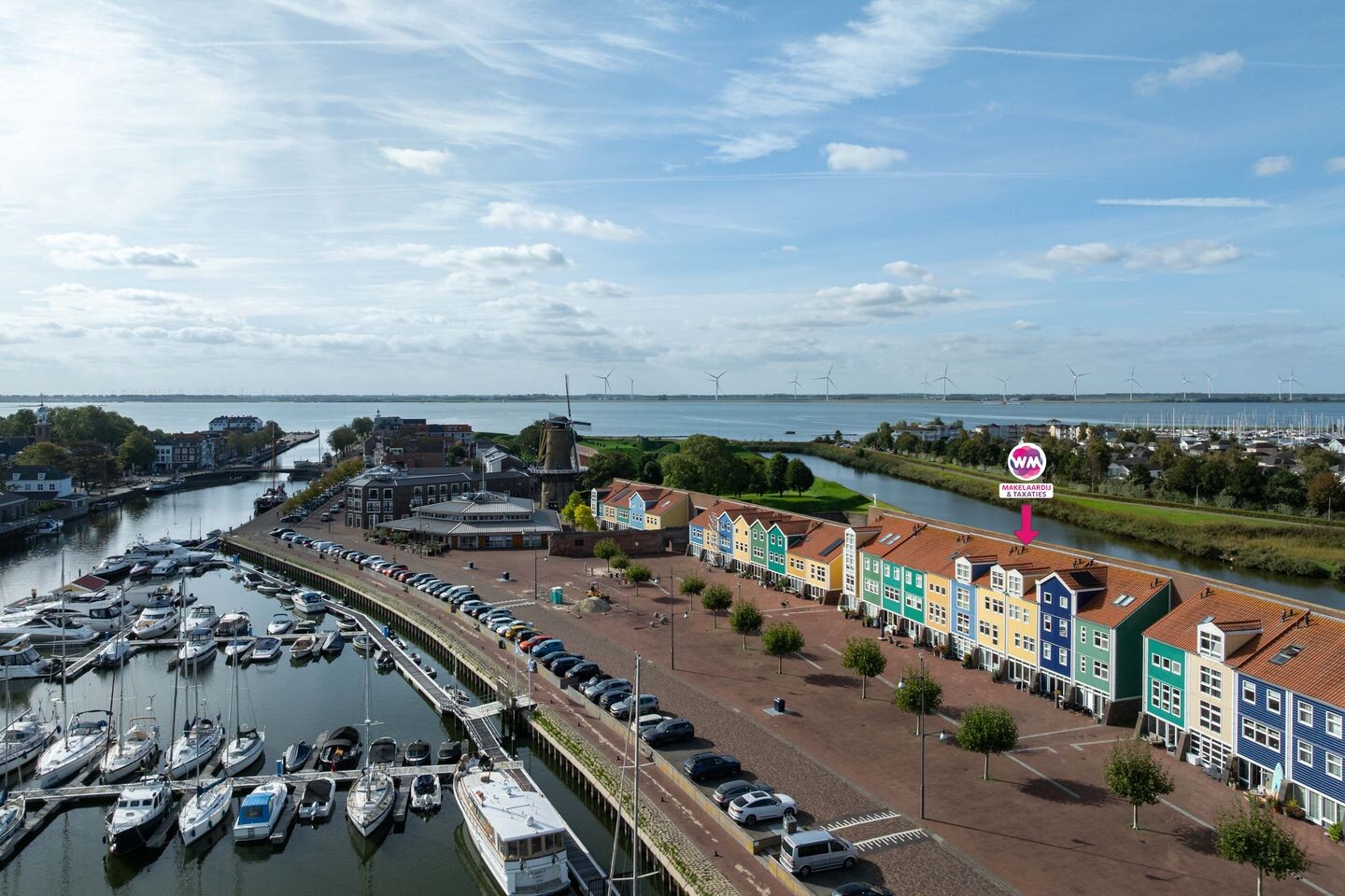 Tussenwoning te koop: Burgemeester van der Jagtkade 33, Hellevoetsluis