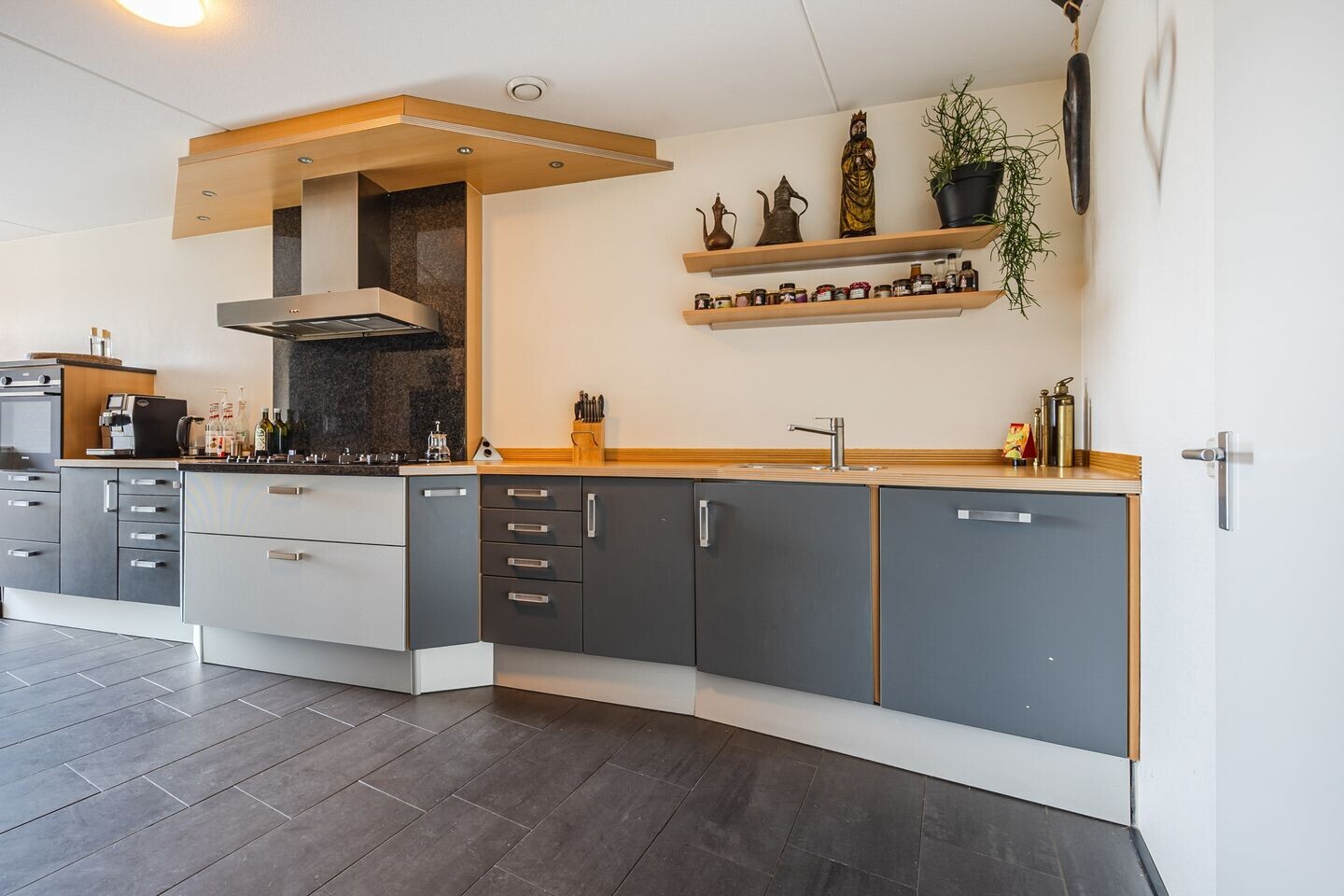 Appartement te koop: Willem- en Maryplein 12, Hellevoetsluis