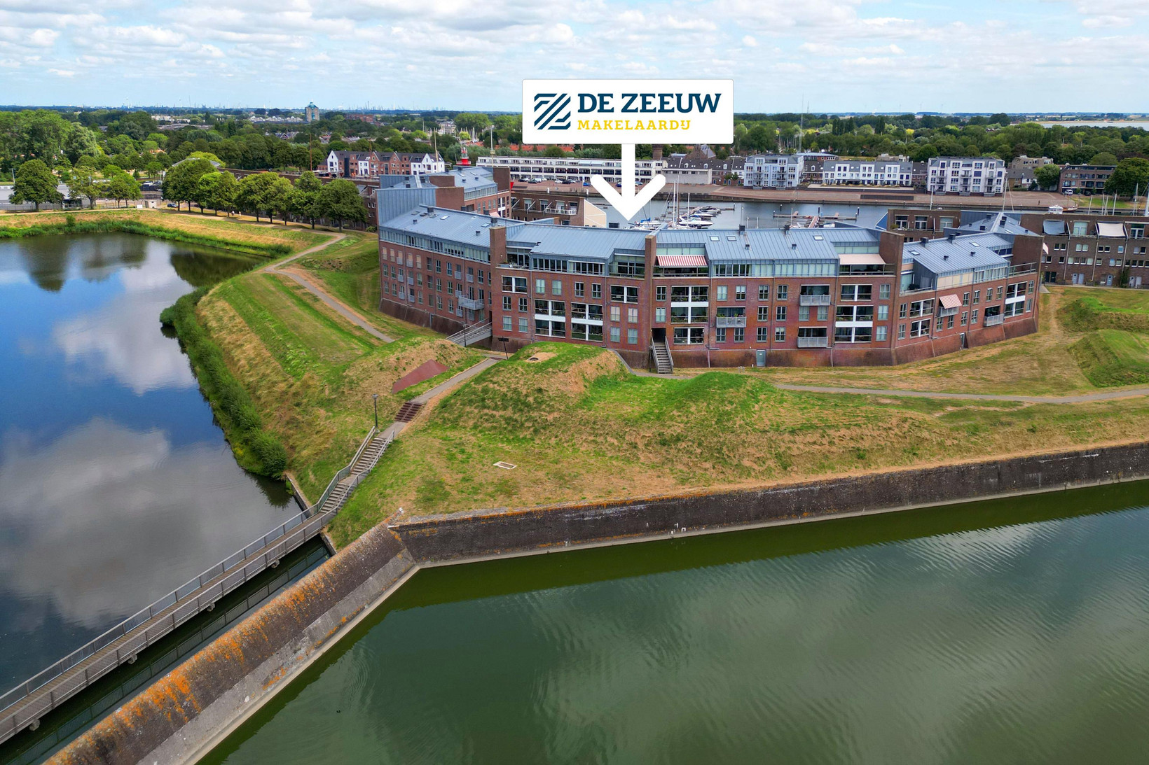 Appartement te koop: Willem- en Maryplein 303, Hellevoetsluis
