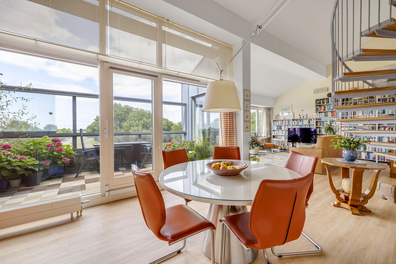 Appartement te koop: Willem- en Maryplein 303, Hellevoetsluis