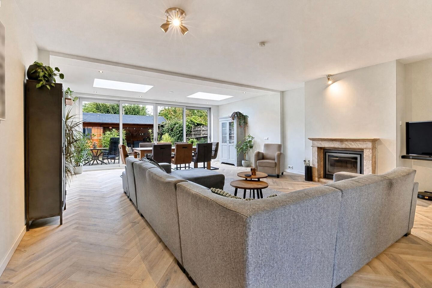 Tussenwoning te koop: Tollenshof 17, Hellevoetsluis