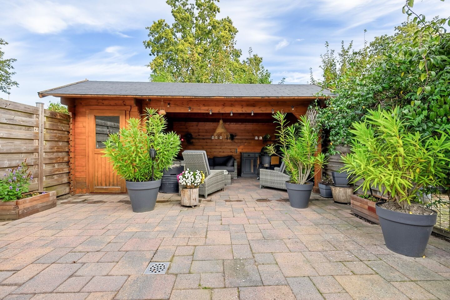 Tussenwoning te koop: Tollenshof 17, Hellevoetsluis