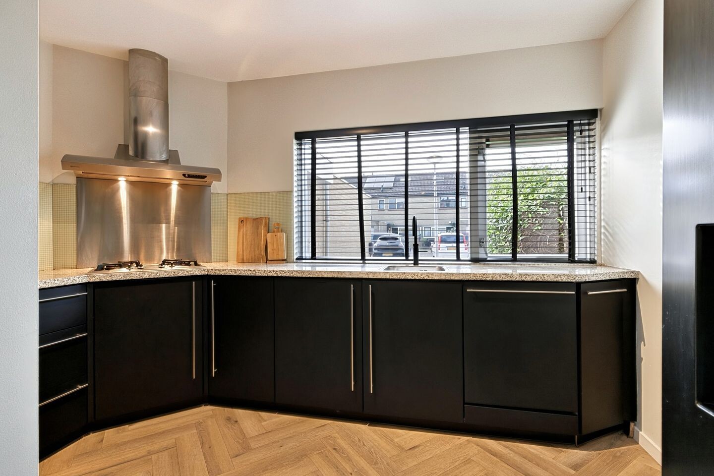 Tussenwoning te koop: Tollenshof 17, Hellevoetsluis