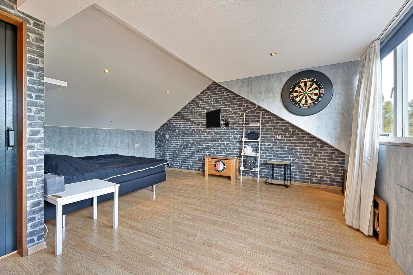 Tussenwoning te koop: Tollenshof 17, Hellevoetsluis