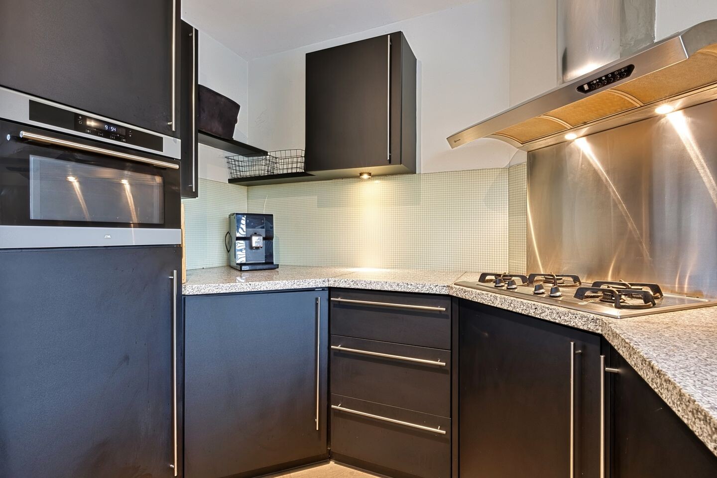 Tussenwoning te koop: Tollenshof 17, Hellevoetsluis