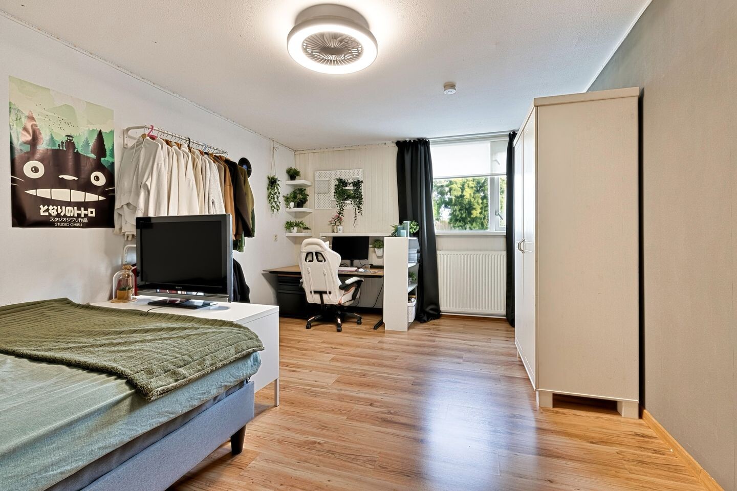 Tussenwoning te koop: Tollenshof 17, Hellevoetsluis