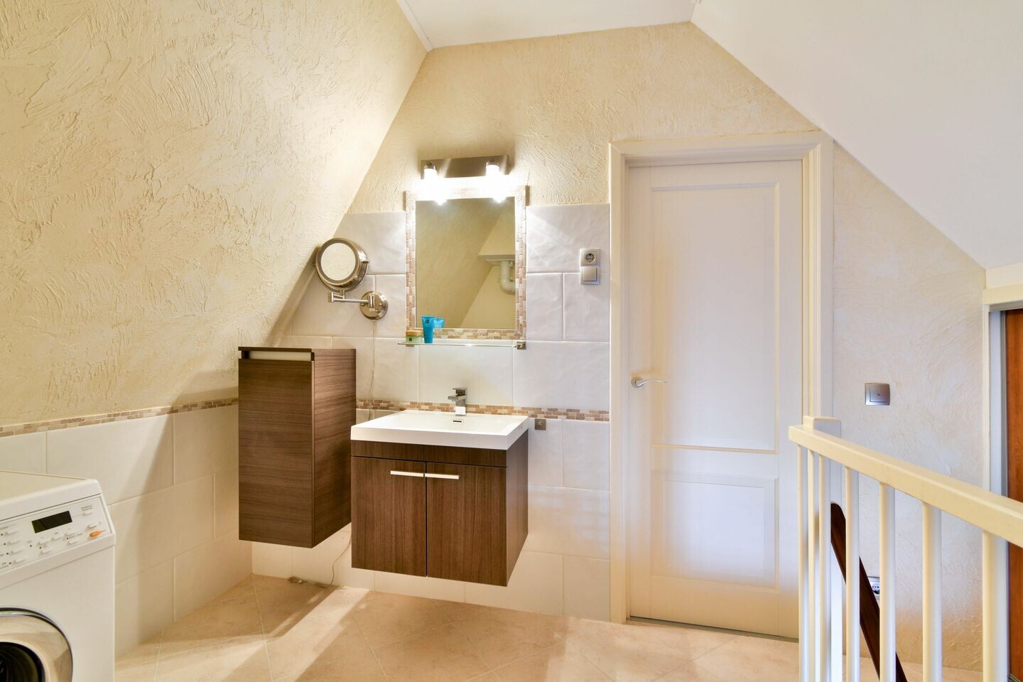 Tussenwoning te koop: Marshalllaan 109, Hellevoetsluis