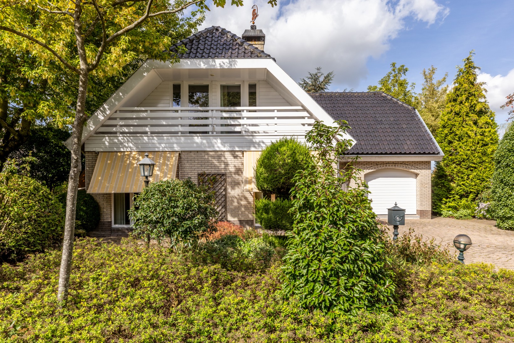 Vrijstaande woning te koop: Machteldstraat 11, Hellevoetsluis
