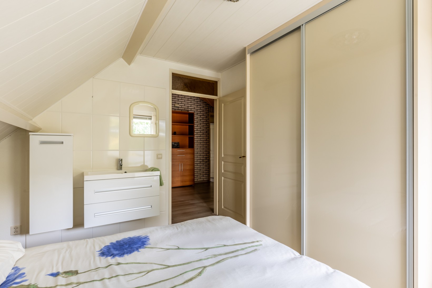 Vrijstaande woning te koop: Machteldstraat 11, Hellevoetsluis