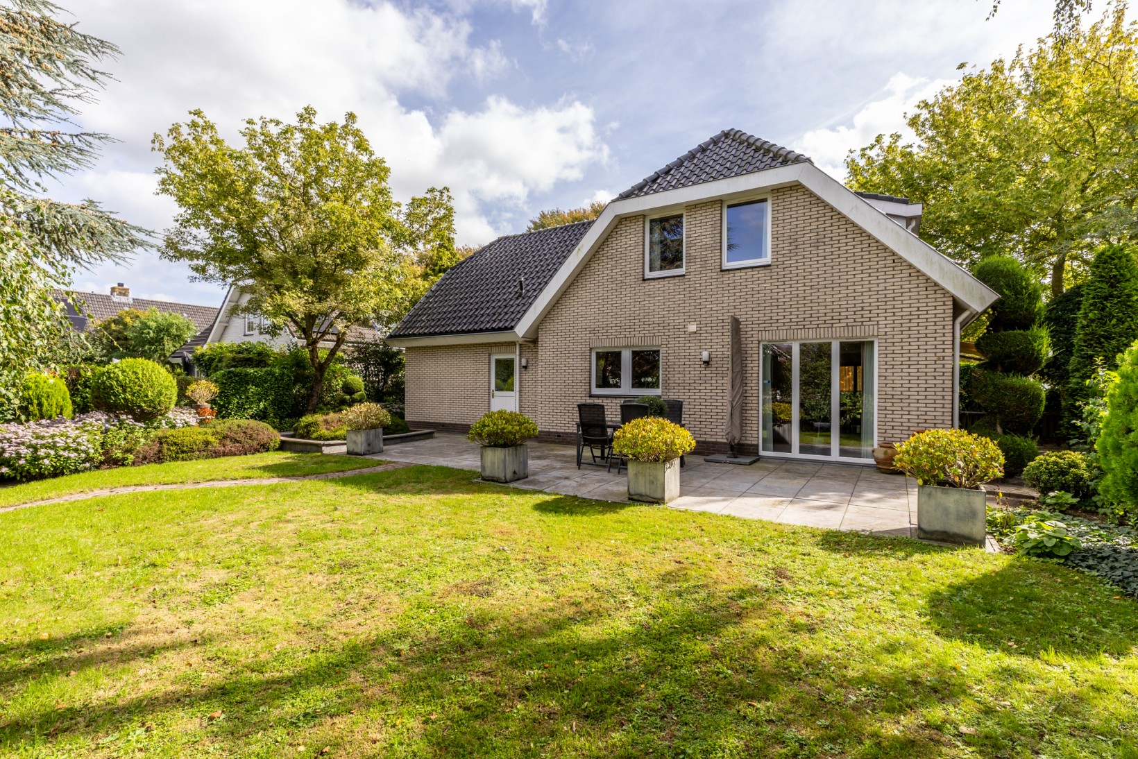 Vrijstaande woning te koop: Machteldstraat 11, Hellevoetsluis