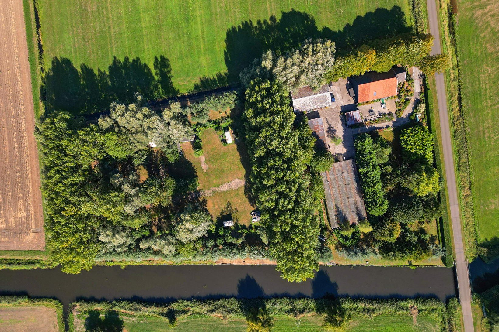 Vrijstaande woning te koop: Laaijekreekseweg 2, Hellevoetsluis