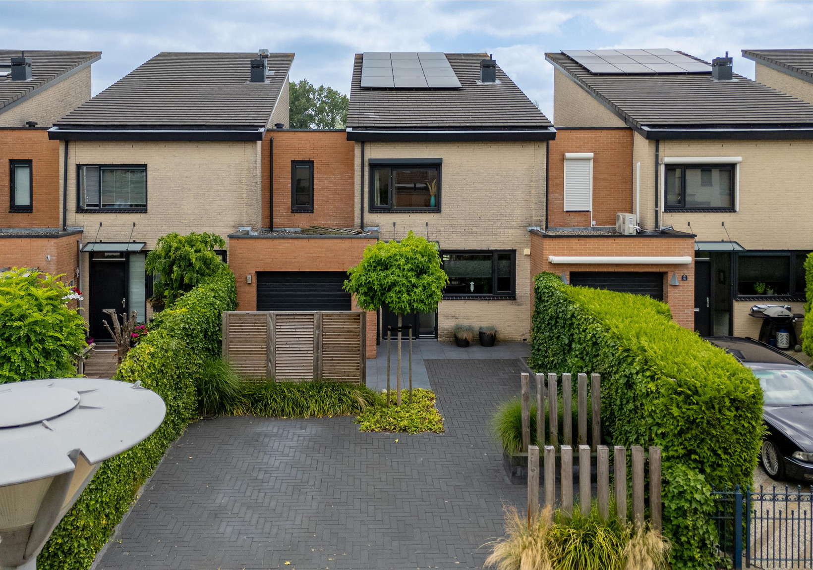 Tussenwoning te koop: Etudestraat 93, Hellevoetsluis