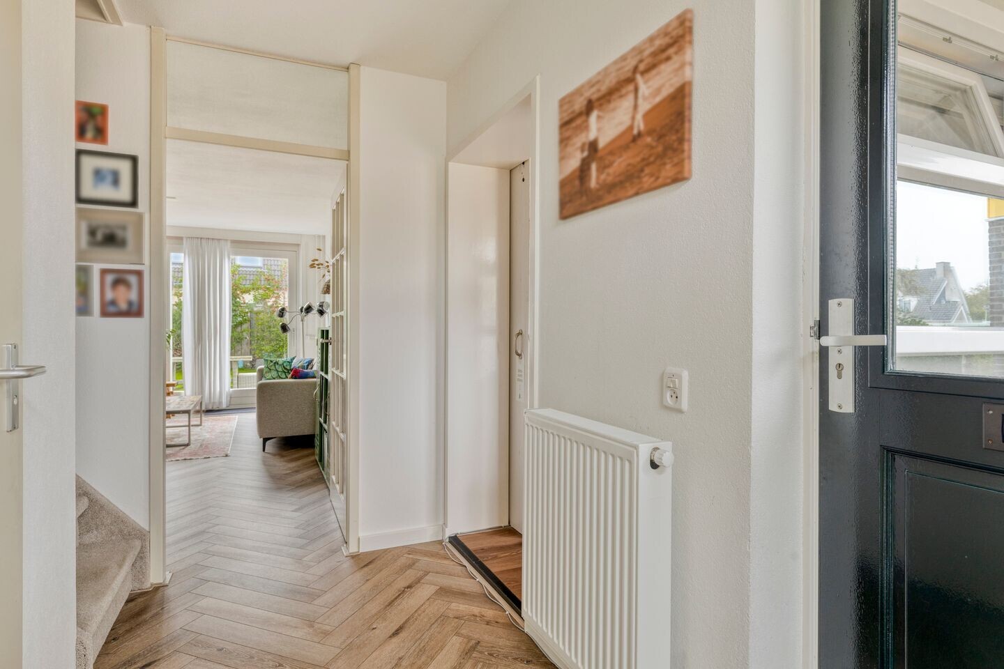 Twee-onder-één-kap te koop: Philips van Almondestraat 34, Hellevoetsluis