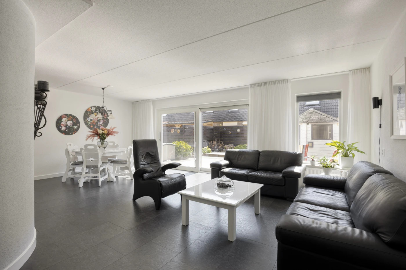 Hoekwoning te koop: Isaäc Sweersstraat 6, Hellevoetsluis