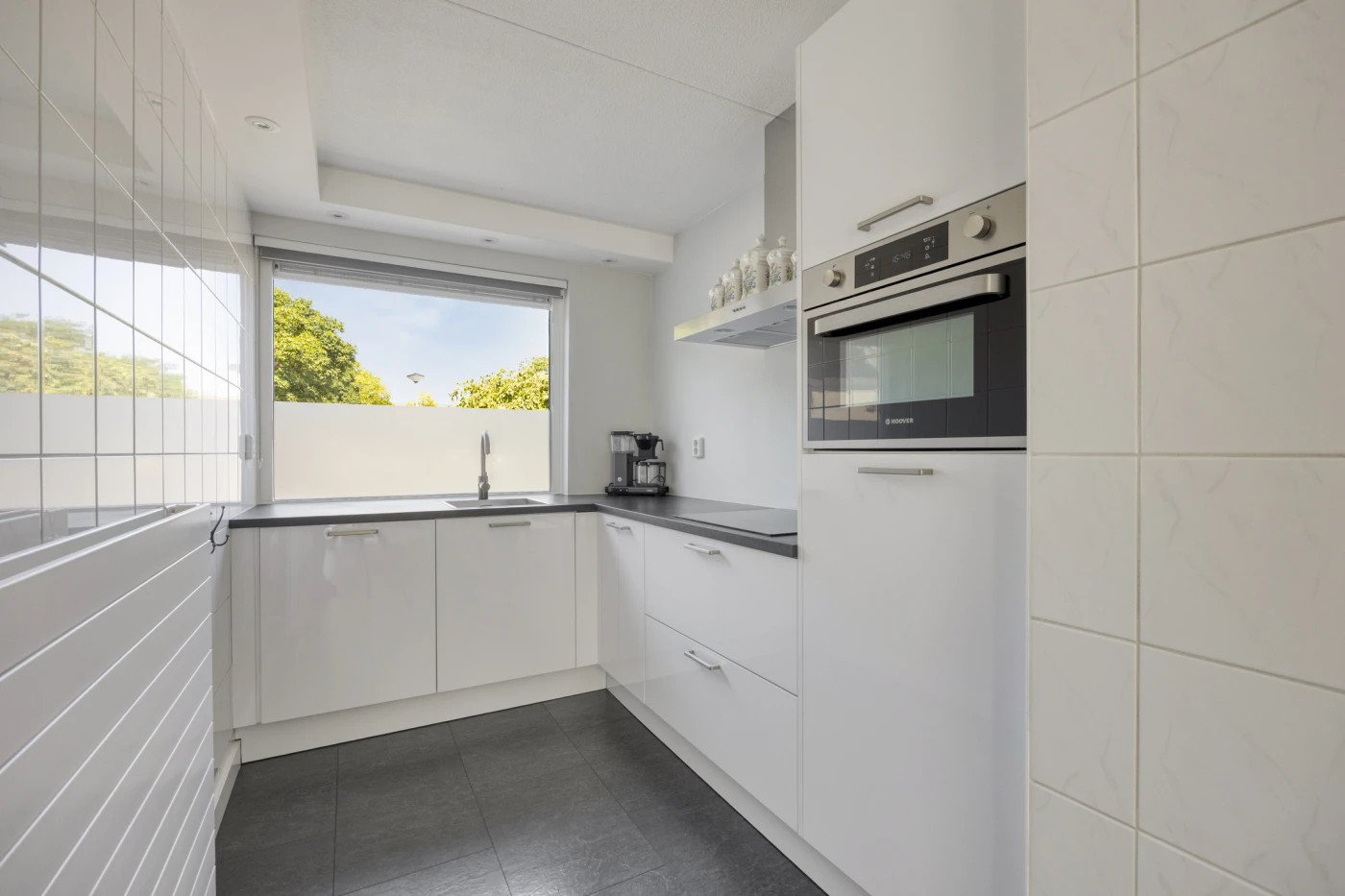 Hoekwoning te koop: Isaäc Sweersstraat 6, Hellevoetsluis