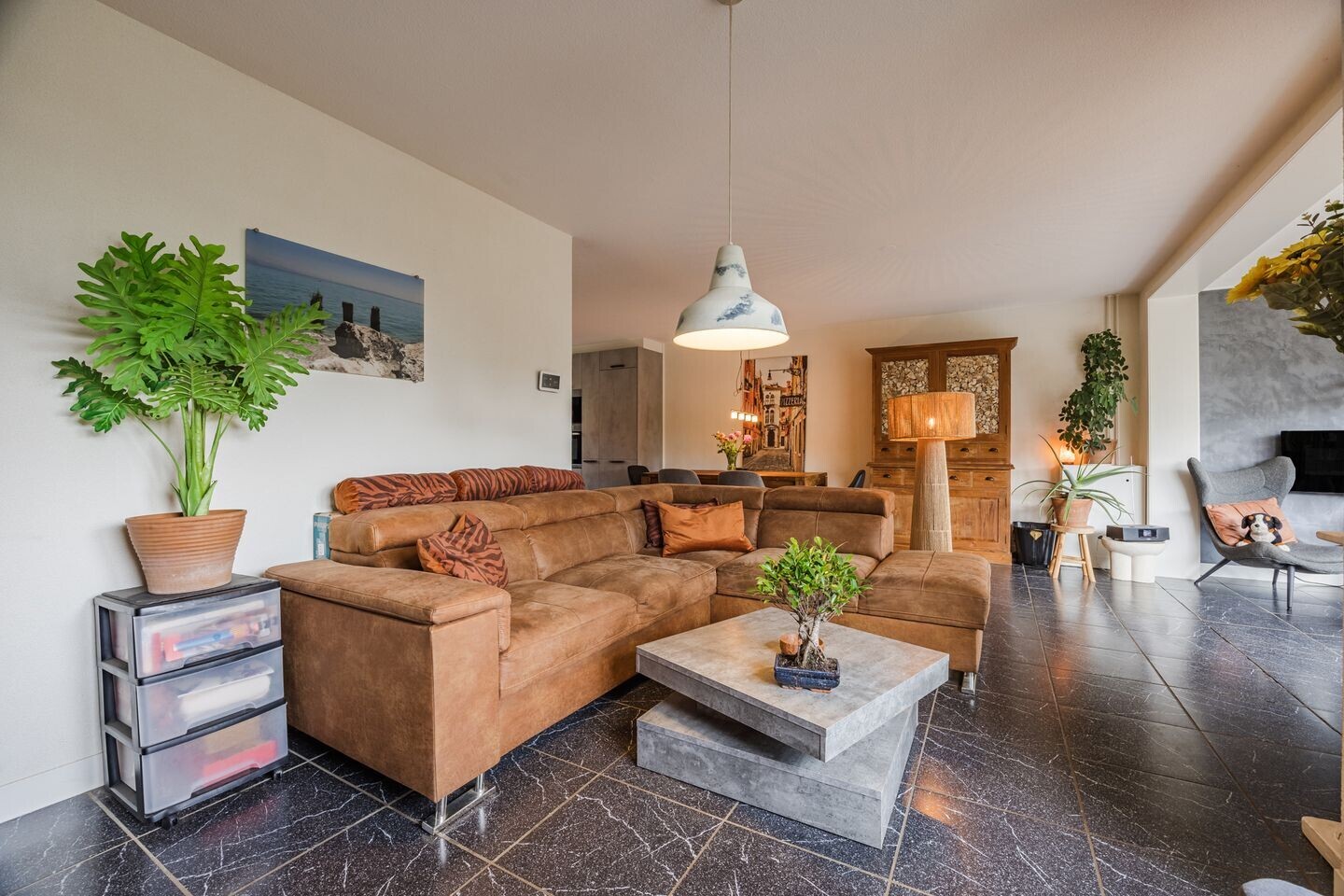 Tussenwoning te koop: Witte de Withplein 10, Hellevoetsluis