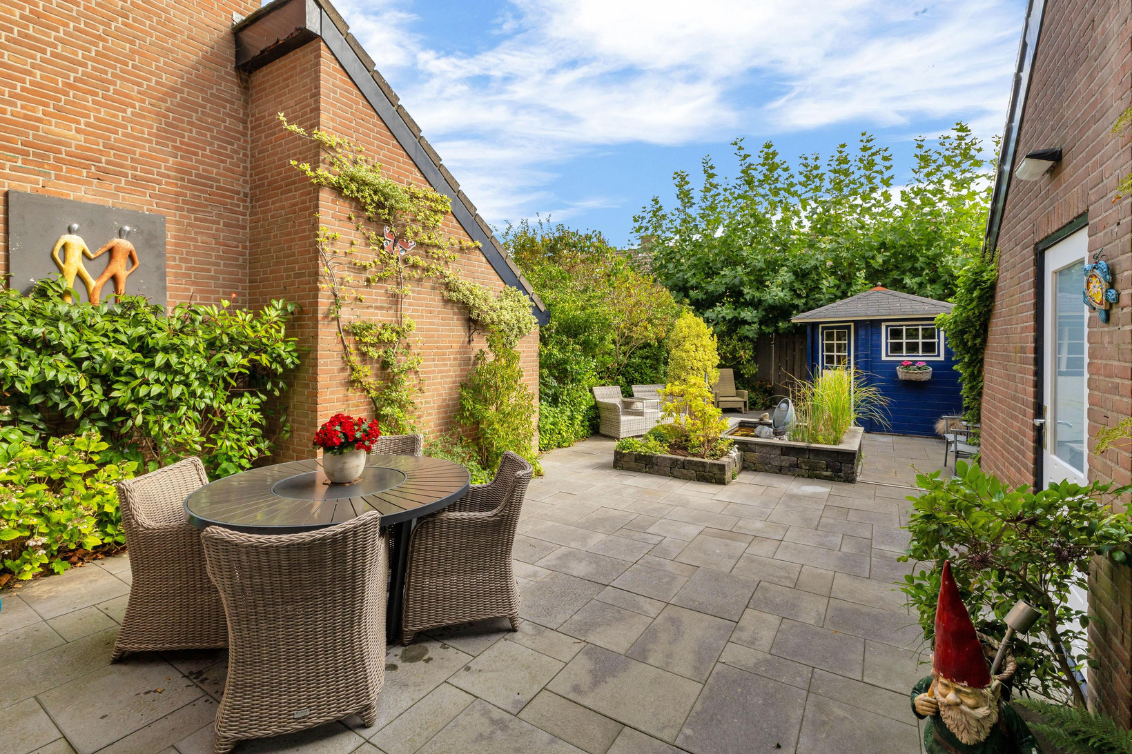 Tussenwoning te koop: Strekdam 9, Hellevoetsluis