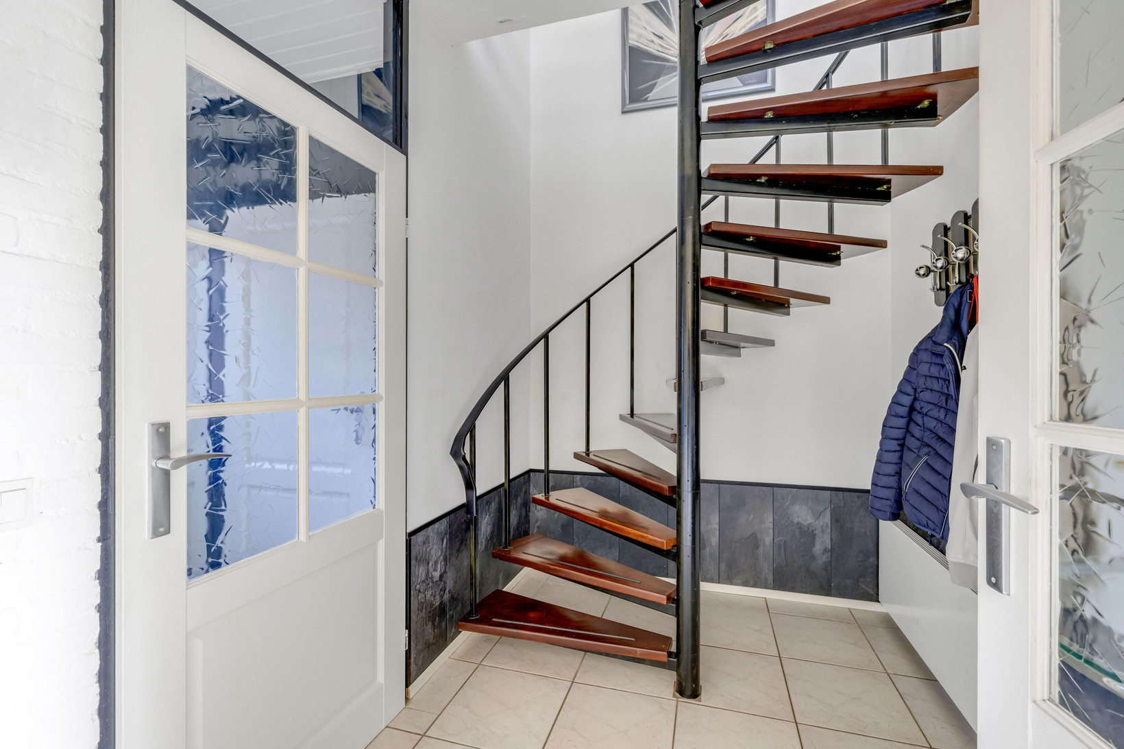 Tussenwoning te koop: Strekdam 9, Hellevoetsluis