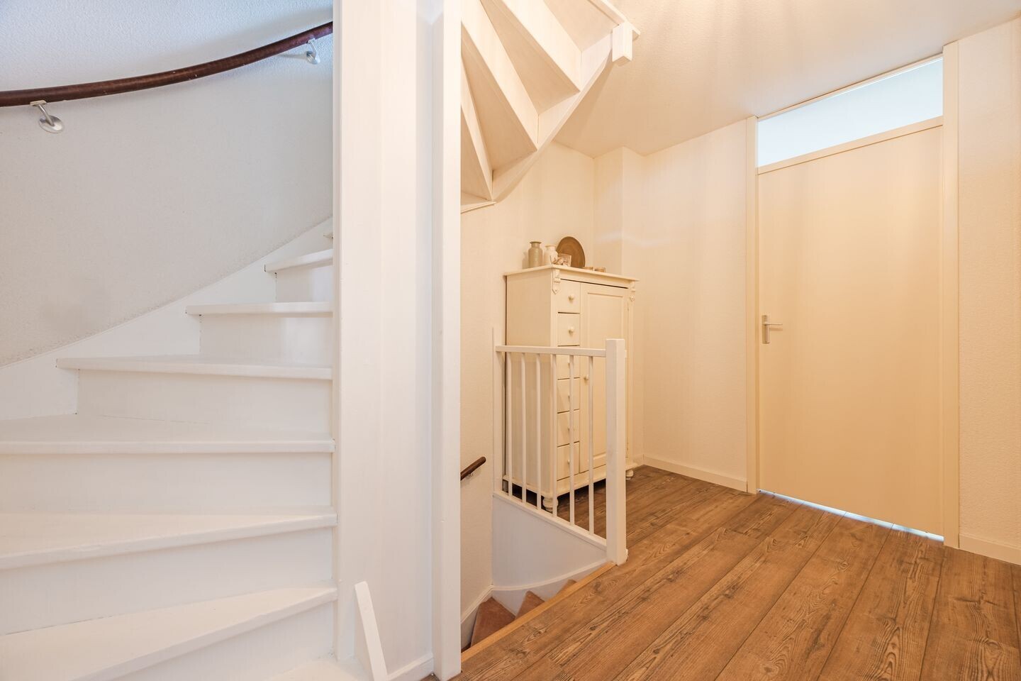 Tussenwoning te koop: Acacia 15, Hellevoetsluis