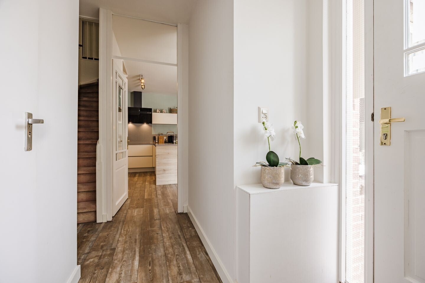 Tussenwoning te koop: Acacia 15, Hellevoetsluis