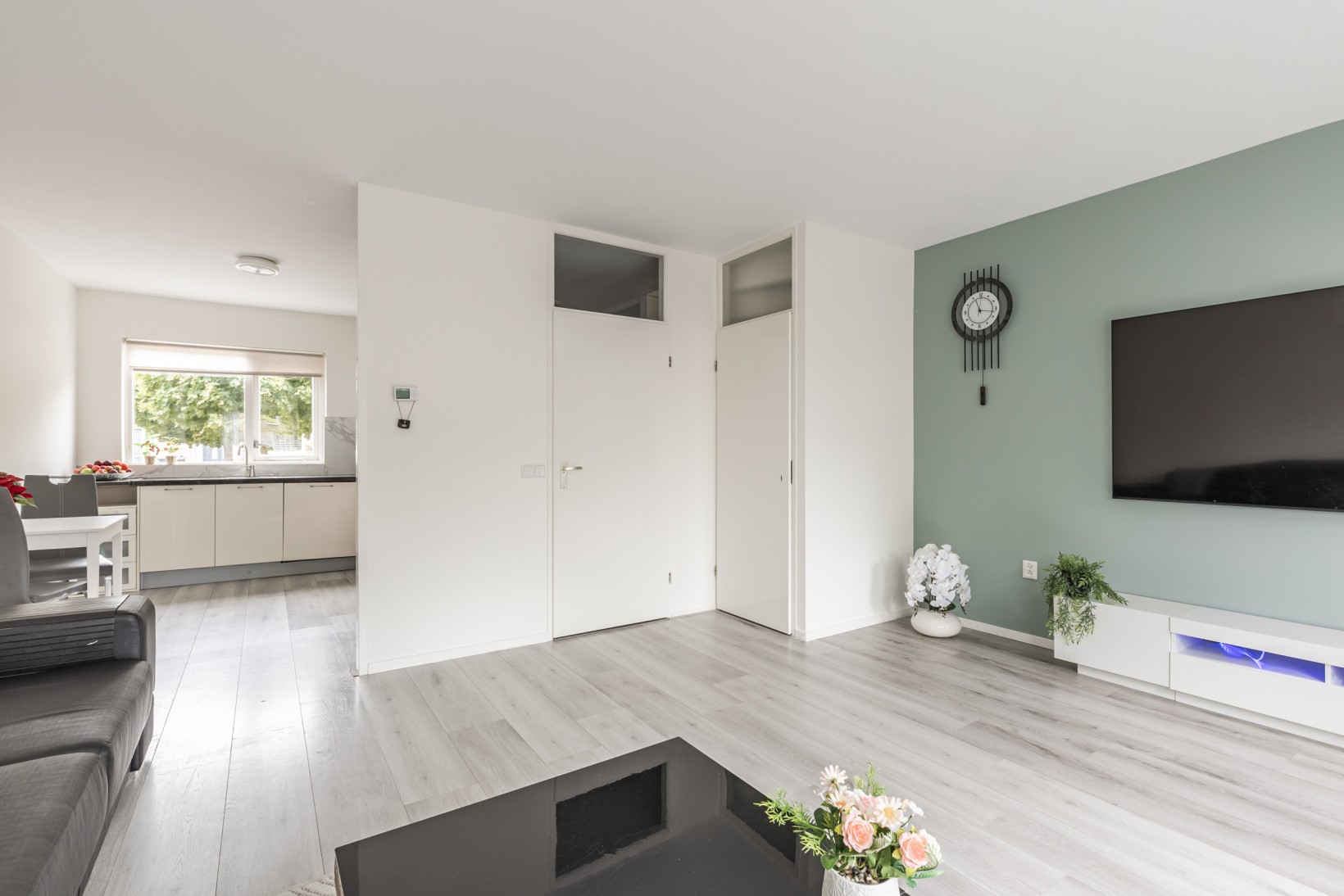 Tussenwoning te koop: Koolwitje 31, Hellevoetsluis