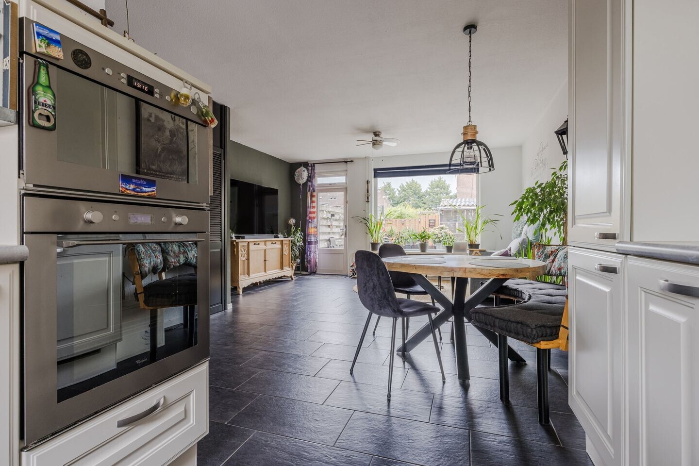 Tussenwoning te koop: Ares 17, Hellevoetsluis