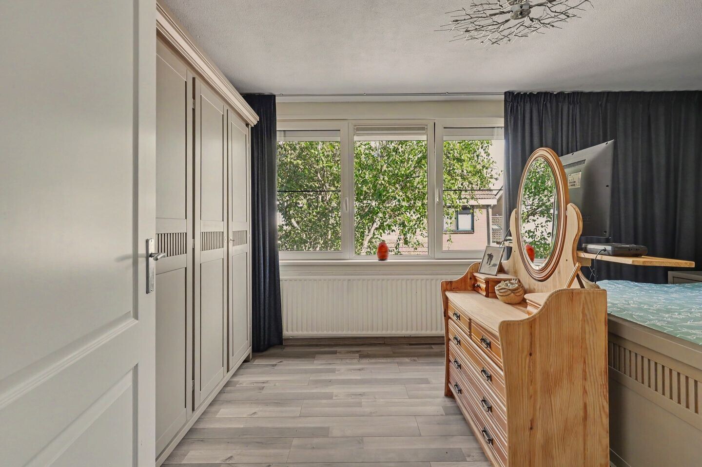 Tussenwoning te koop: Hermes 6, Hellevoetsluis