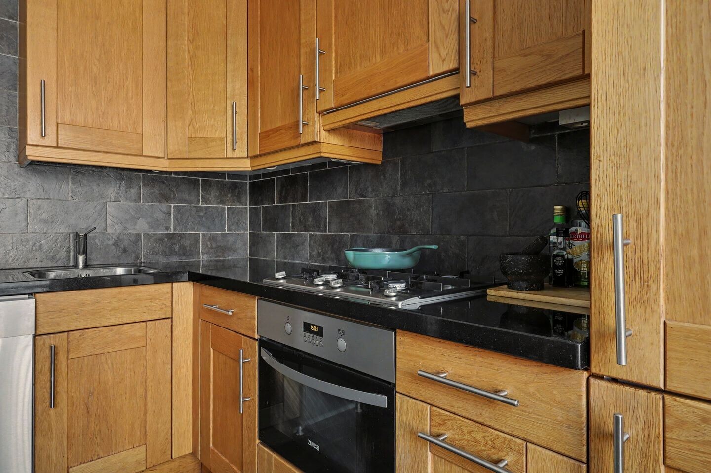 Tussenwoning te koop: Hermes 6, Hellevoetsluis